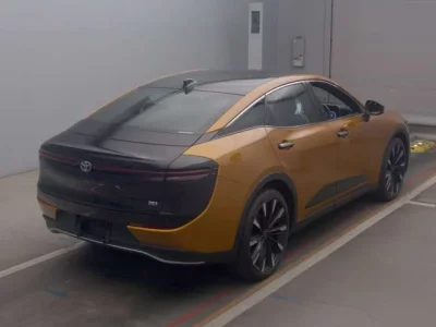 Toyota CROWN CROSSOVER