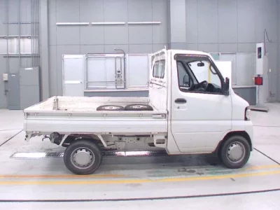Nissan CLIPPER TRUCK