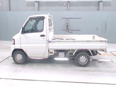 Nissan CLIPPER TRUCK