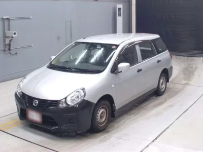 Nissan AD