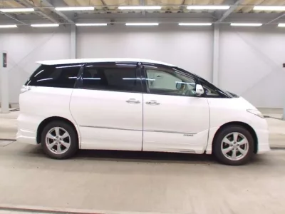 Toyota ESTIMA HYBRID