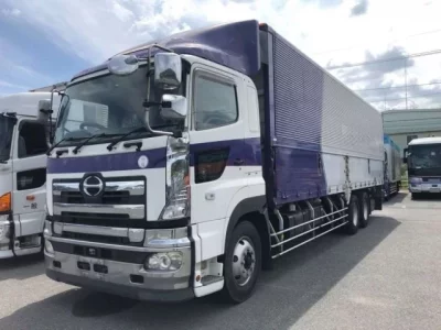 Hino PROFIA