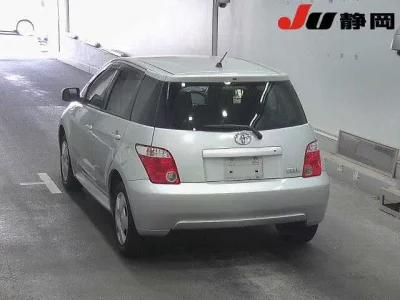 Toyota IST