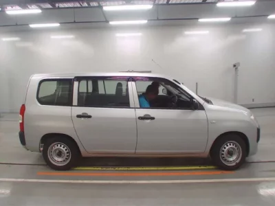 Toyota SUCCEED