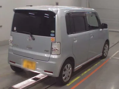 Toyota PIXIS SPACE