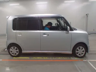 Toyota PIXIS SPACE