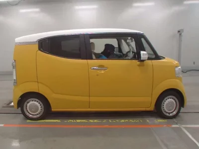 Honda N BOX SLASH