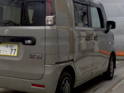 Suzuki SPACIA BASE