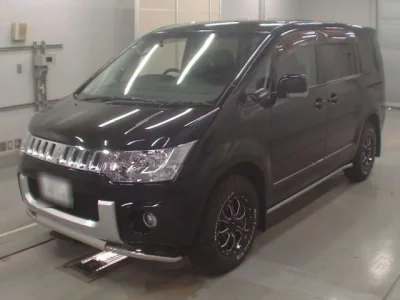Mitsubishi DELICA D5