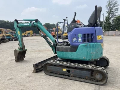 KOMATSU PC15MR-1