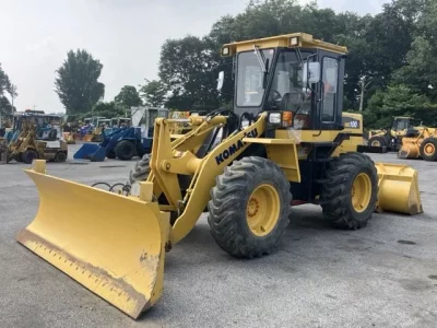KOMATSU WA100-1
