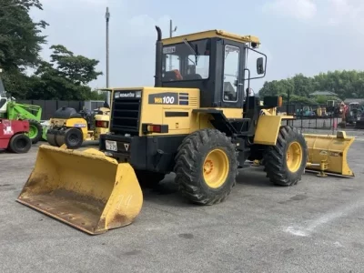 KOMATSU WA100-1
