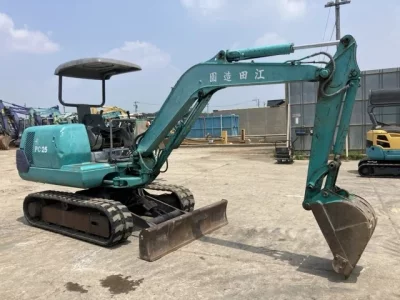 KOMATSU PC25-1