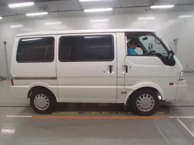 Mazda BONGO VAN