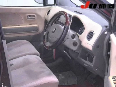 Suzuki MRWAGON