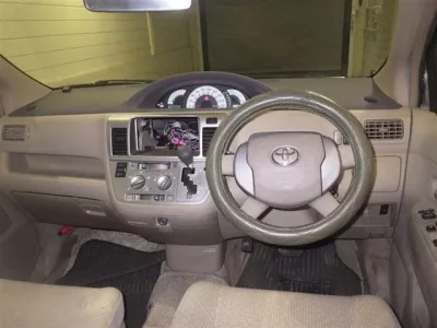 Toyota RAUM