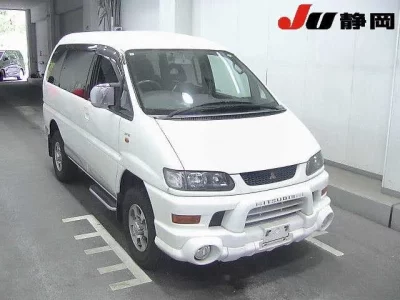 Mitsubishi DELICA