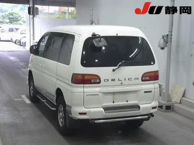 Mitsubishi DELICA