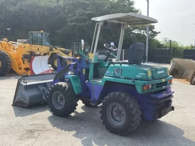 KOMATSU WA30-5E