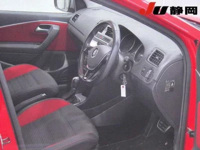 Volkswagen CROSS POLO