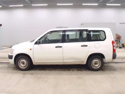 Toyota SUCCEED