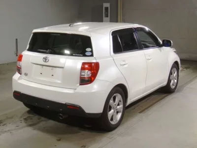 Toyota IST