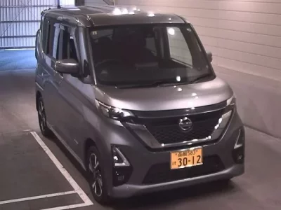 Nissan ROOX