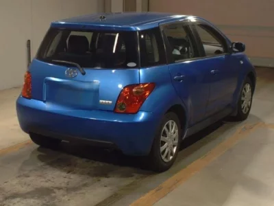 Toyota IST