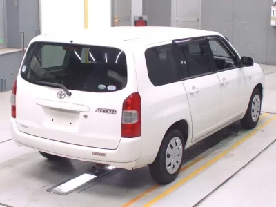 Toyota SUCCEED
