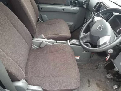 Nissan CLIPPER RIO