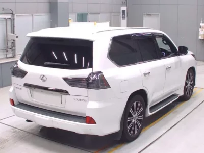 Lexus LX