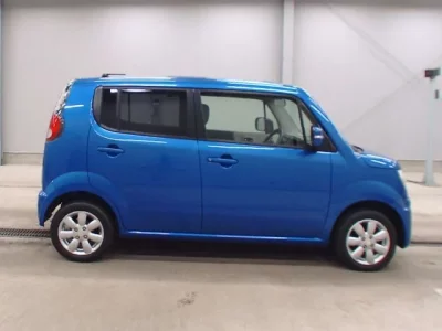 Suzuki MRWAGON