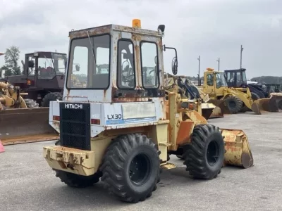 HITACHI LX30