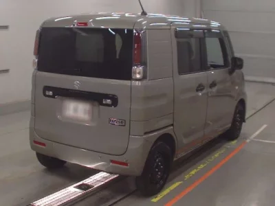 Suzuki SPACIA BASE