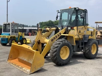 KOMATSU WA100-5