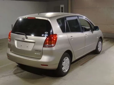 Toyota COROLLA SPACIO