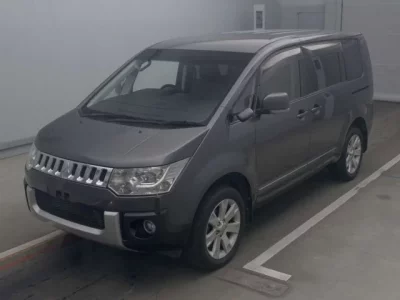 Mitsubishi DELICA D5