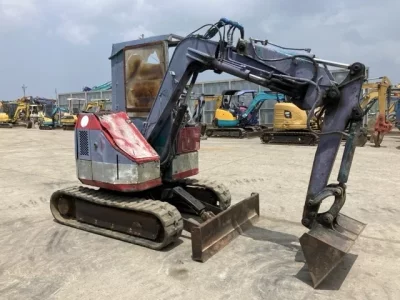 KOMATSU PC28UU