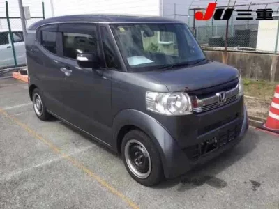 Honda N BOX SLASH