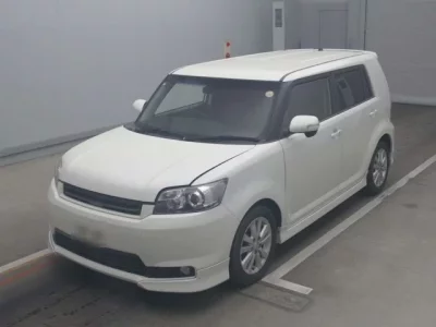 Toyota COROLLA RUMION