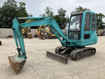 KOMATSU PC20-7