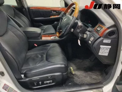 Toyota CELSIOR