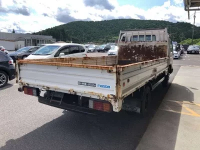 Mazda TITAN