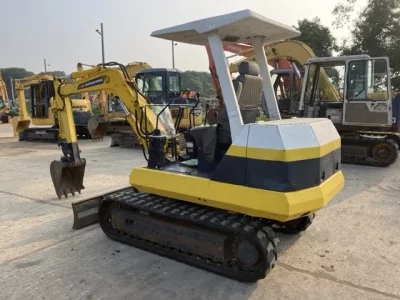 KOMATSU PC20-5