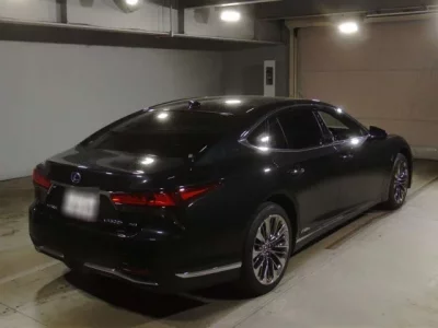 Lexus LS