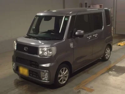 Toyota PIXIS MEGA