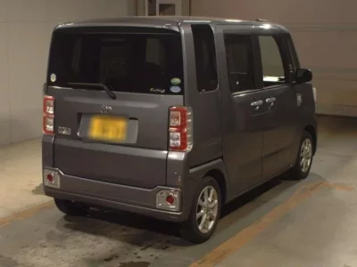Toyota PIXIS MEGA