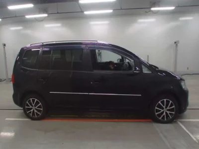 Volkswagen GOLF TOURAN
