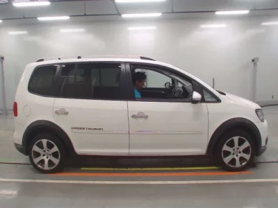 Volkswagen GOLF TOURAN