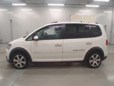 Volkswagen GOLF TOURAN